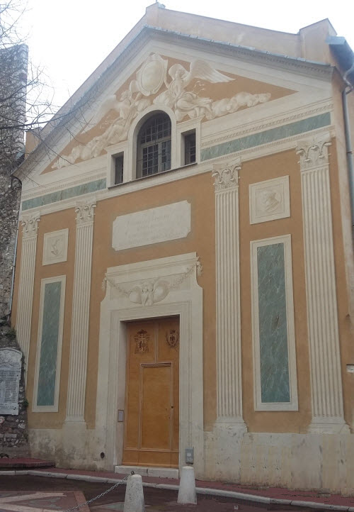 trompe-l'oeil church facade