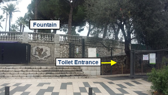 public toilet Three Graces Fountain