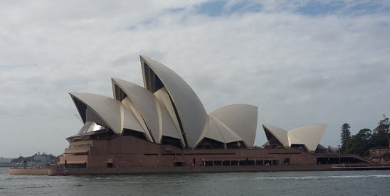 Sydney Harbour walk - Opera House
