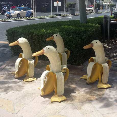 Duck-banana statues near the Dubai Mall